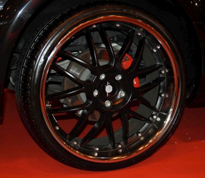 Porsche Cayenne Alloy Wheel Black : click to zoom picture.